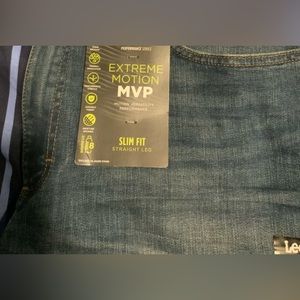 Mens Lee Jeans  38 x 32 brand new